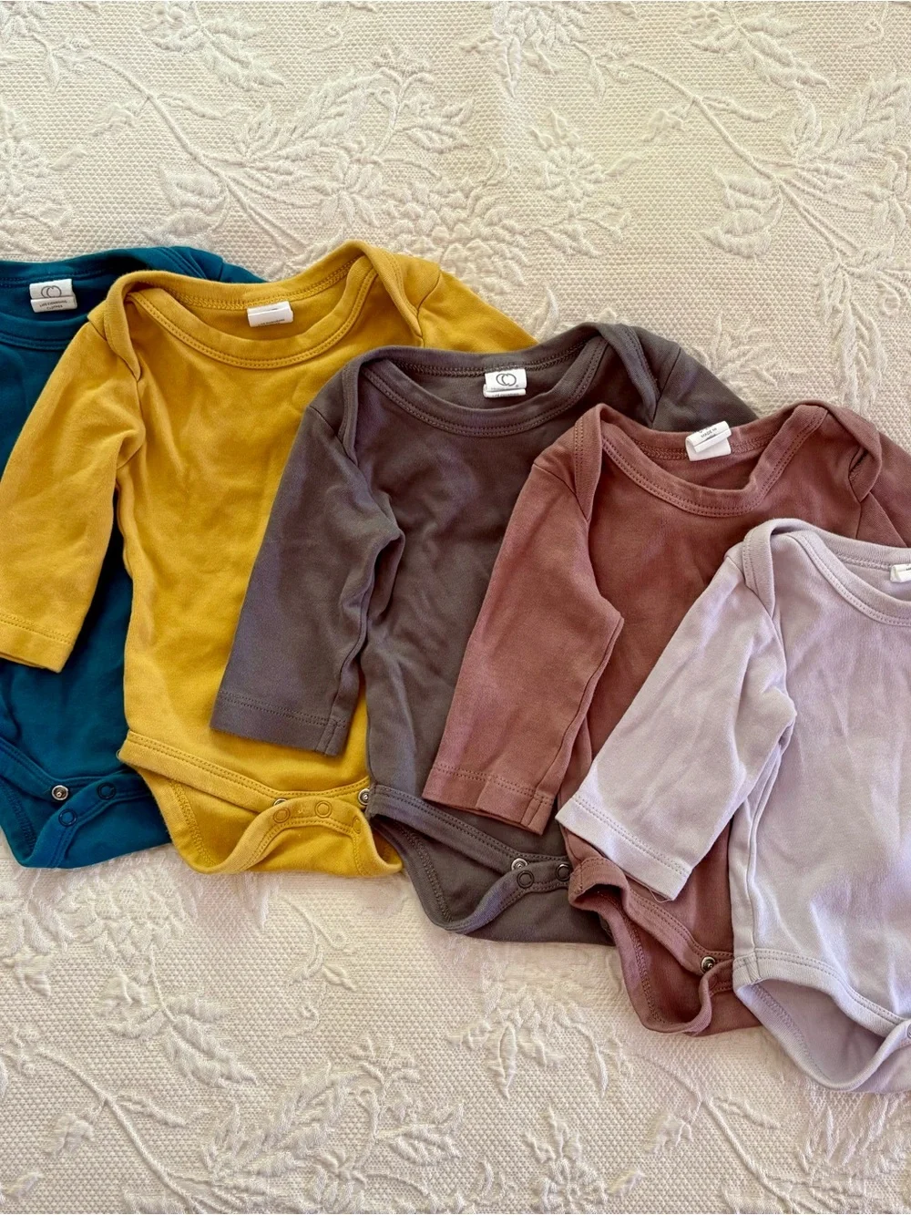 5 Bodysuits, Colored Organics, 0-3m - Picture 1 of 12